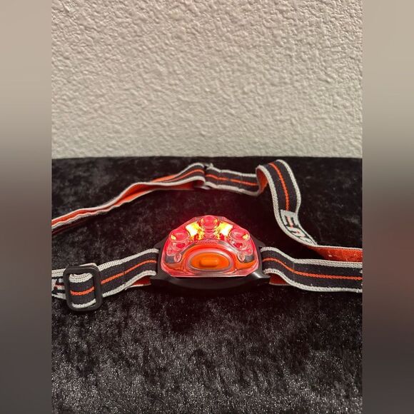 Energizer HDL33A2E LED Headband Light – Red LEDs for Night Vision - Picture 2 of 5